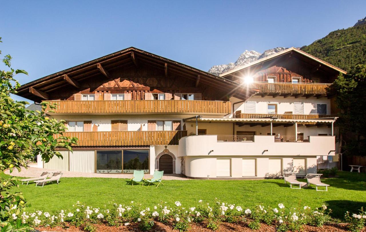 Pension An Der Linde Lagundo Exterior photo